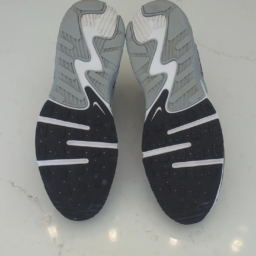 Nike Air Max Sneakers Size 13 - Picture 5 of 8